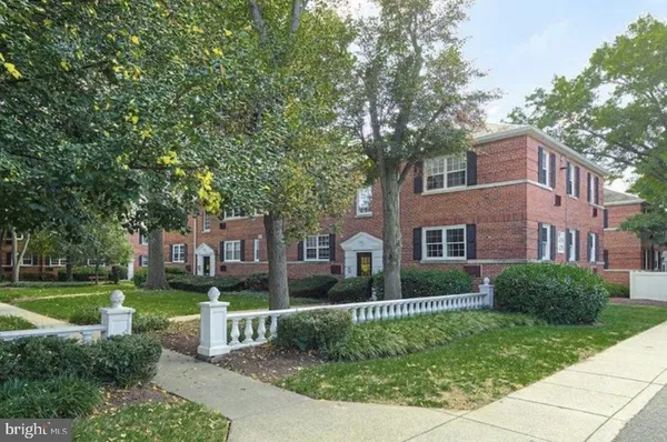 $1,675 | 4378 North Pershing Drive, Unit 43784, Arlington, VA 22203