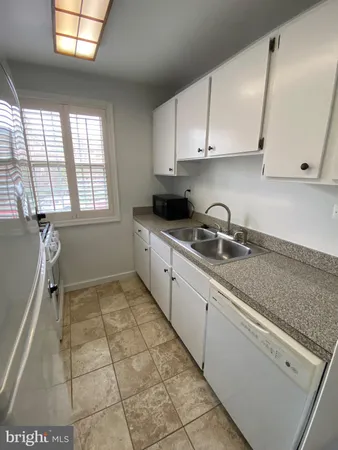 $1,675 | 4378 North Pershing Drive, Unit 43784, Arlington, VA 22203