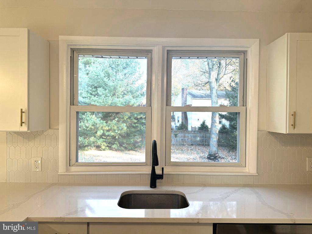 406 Howard Road Cherry Hill, NJ 08034 - Photo 17 of 29