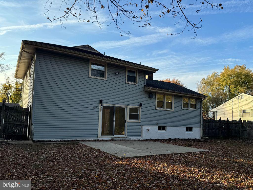 406 Howard Road Cherry Hill, NJ 08034 - Photo 4 of 29