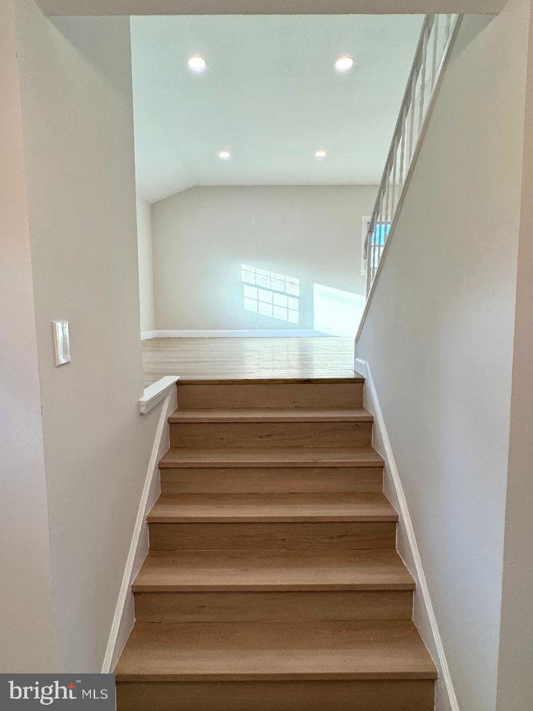 406 Howard Road Cherry Hill, NJ 08034 - Photo 10 of 29