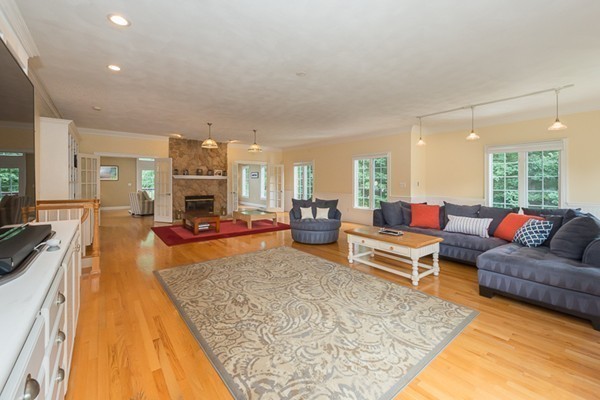 47 Arrowhead Farm Road Boxford, MA 01921 - Photo 11 of 30