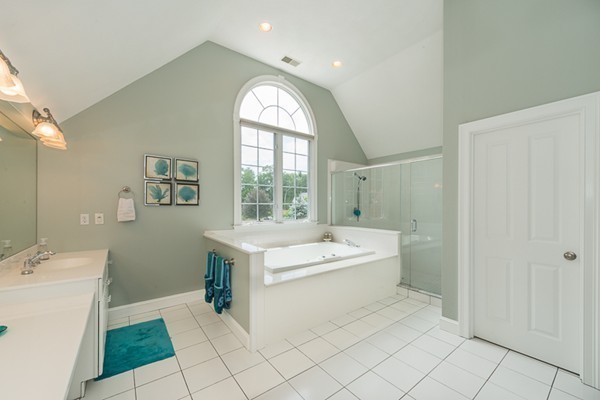 47 Arrowhead Farm Road Boxford, MA 01921 - Photo 22 of 30