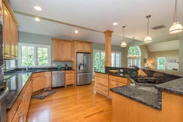 47 Arrowhead Farm Road Boxford, MA 01921 - Photo 3 of 30