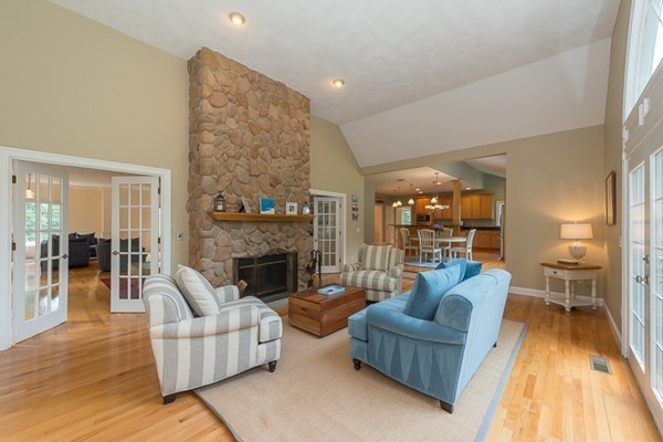 47 Arrowhead Farm Road Boxford, MA 01921 - Photo 9 of 30