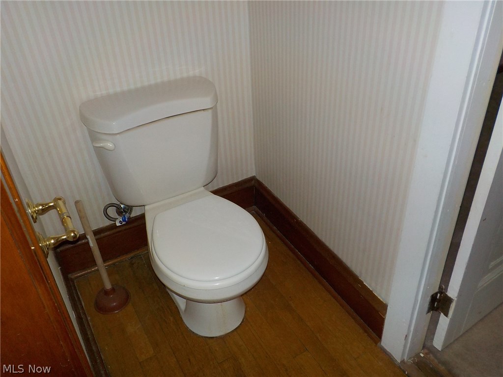 15621 Greenway Road Cleveland, OH 44111 - Photo 24 of 33 Gallery Image 24