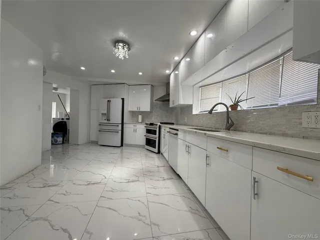 $1,395,000 | 260 Hutchinson Boulevard, Mount Vernon, NY 10552