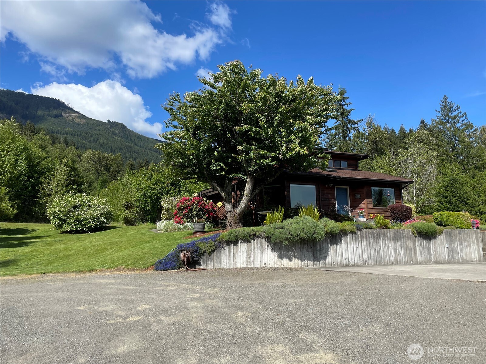 108 Long And Winding Road Randle, WA 98377 - Photo 2 of 38 Gallery Image 2