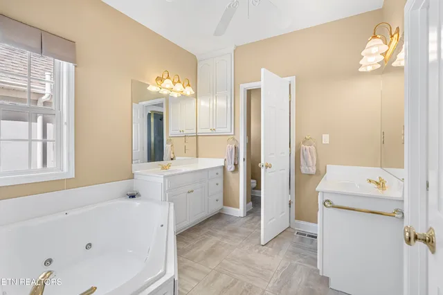 $797,000 | 460 Morning Dove Drive, Vonore, TN 37885