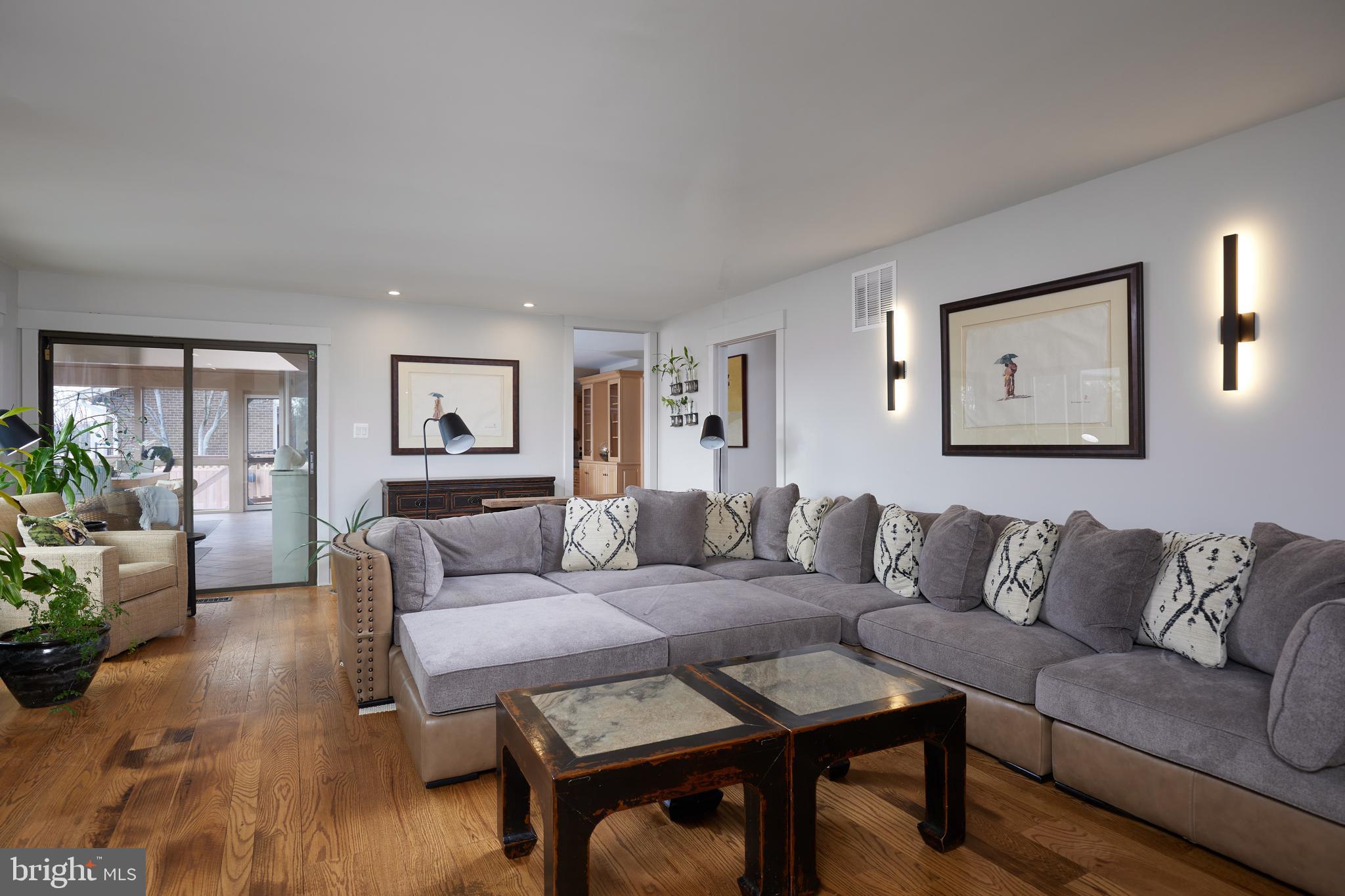 9904 Bluegrass Road Potomac, MD 20854 - Photo 16 of 68 Family Room and family gathering spot!