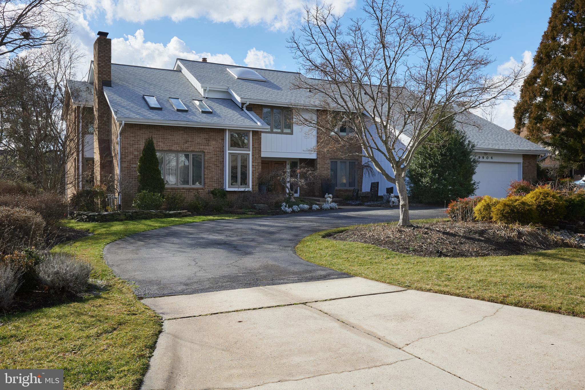 9904 Bluegrass Road Potomac, MD 20854 - Photo 2 of 68