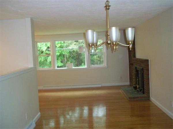 4 Woodruff Road Walpole, MA 02081 - Photo 4 of 19 Gallery Image 4