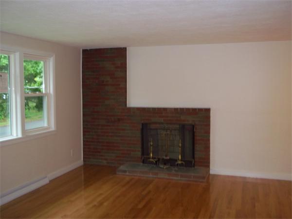4 Woodruff Road Walpole, MA 02081 - Photo 5 of 19 Gallery Image 5