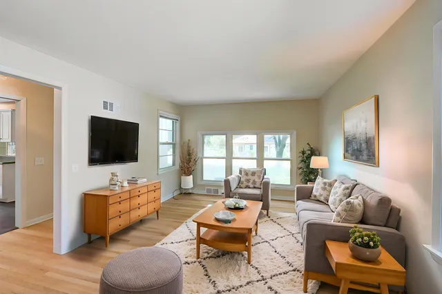 $450,000 | 401 Merrill Crest Drive, Madison, WI 53705