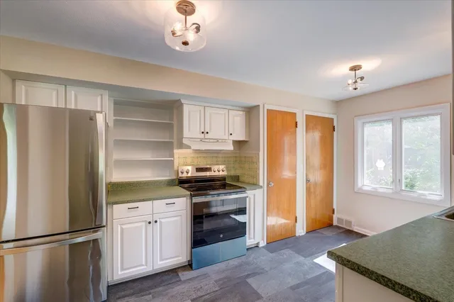 $450,000 | 401 Merrill Crest Drive, Madison, WI 53705