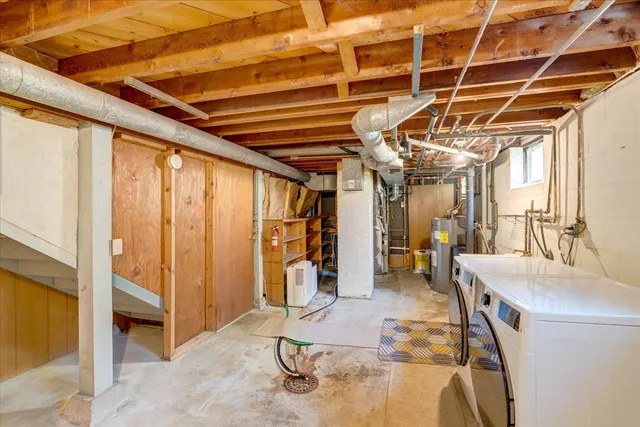 $450,000 | 401 Merrill Crest Drive, Madison, WI 53705