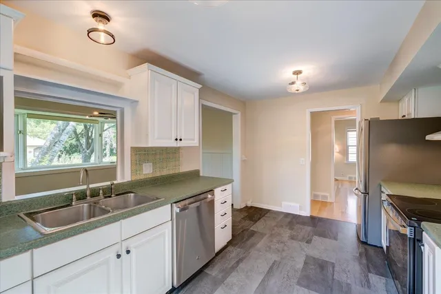 $450,000 | 401 Merrill Crest Drive, Madison, WI 53705