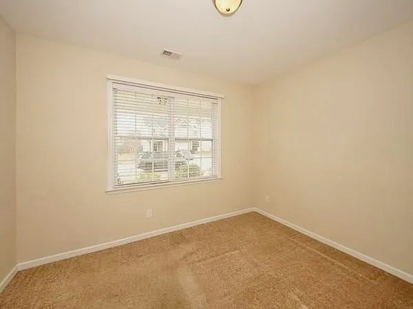 $2,700 | 8154 Little Sydneys Way, North Charleston, SC 29406