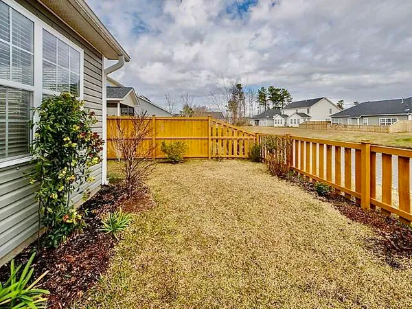 $2,700 | 8154 Little Sydneys Way, North Charleston, SC 29406