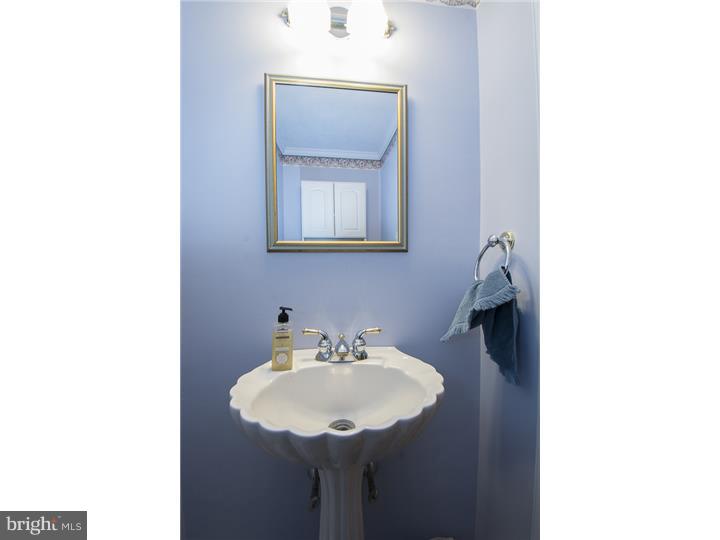 344 Inwood Road Ardmore, PA 19003 - Photo 11 of 19