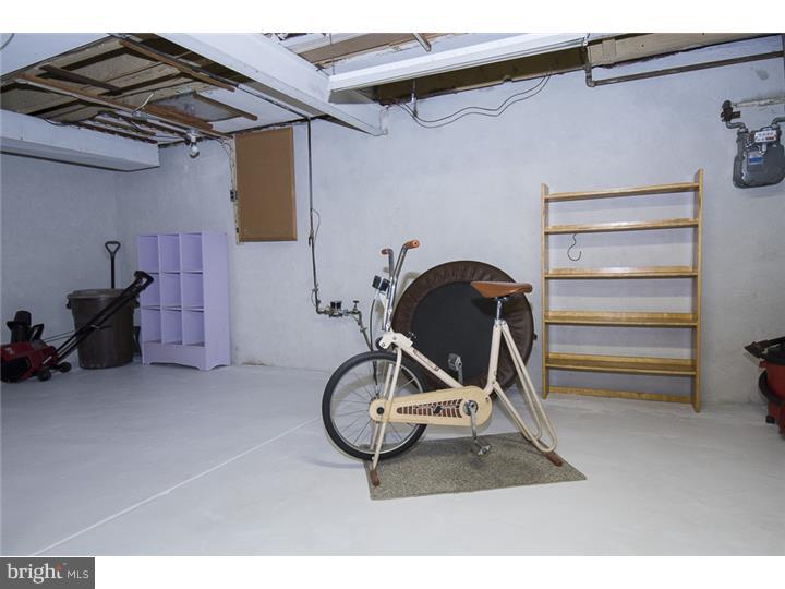 344 Inwood Road Ardmore, PA 19003 - Photo 15 of 19