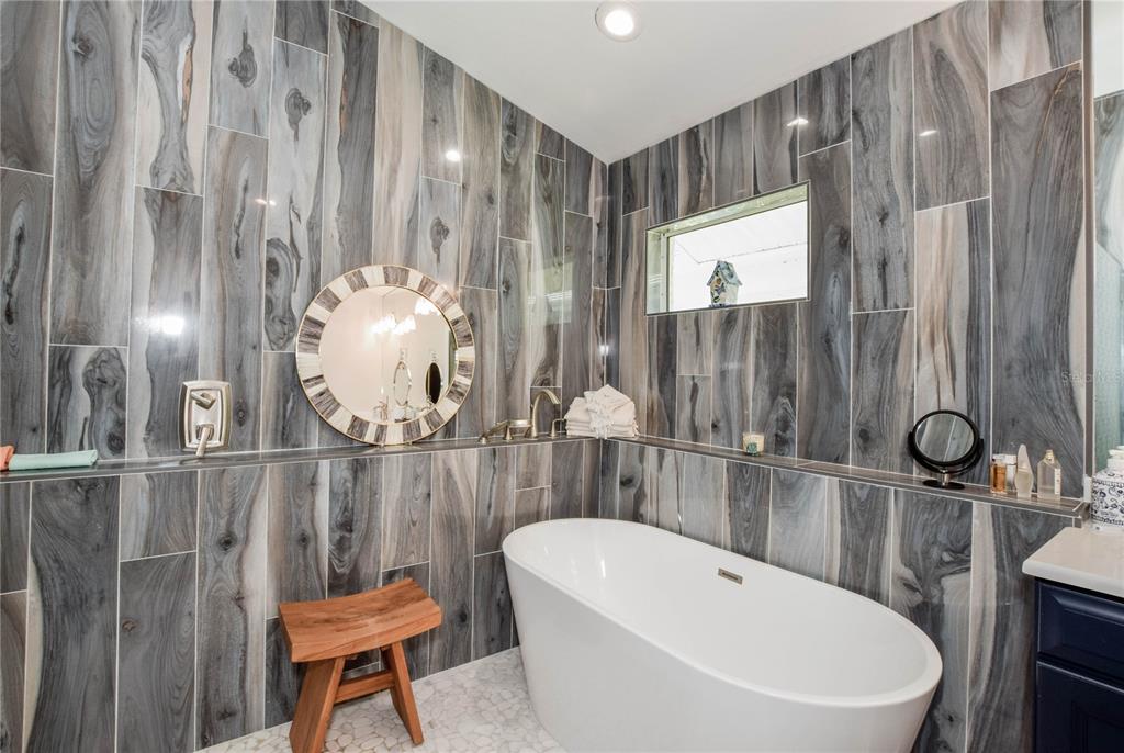 404 Cardiff Road Venice, FL 34293 - Photo 23 of 66