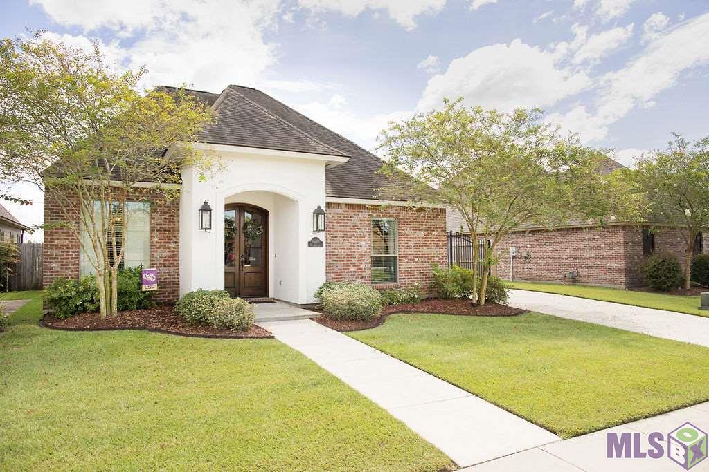 11016 Hillpark Avenue Baton Rouge, LA 70810 - Photo 2 of 26