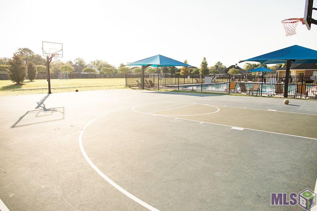 11016 Hillpark Avenue Baton Rouge, LA 70810 - Photo 24 of 26