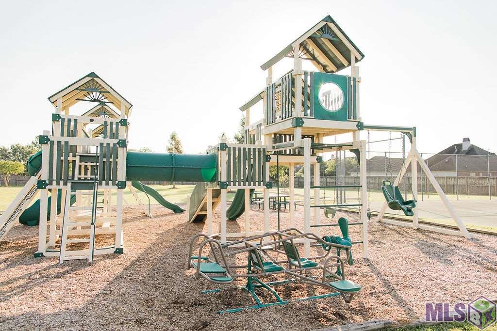 11016 Hillpark Avenue Baton Rouge, LA 70810 - Photo 25 of 26