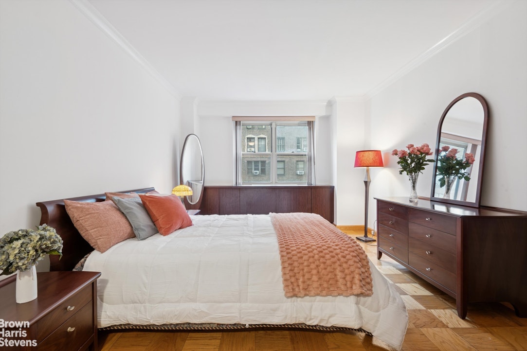 400 East 54th Street, Unit 14F Manhattan, NY 10022 - Photo 3 of 8