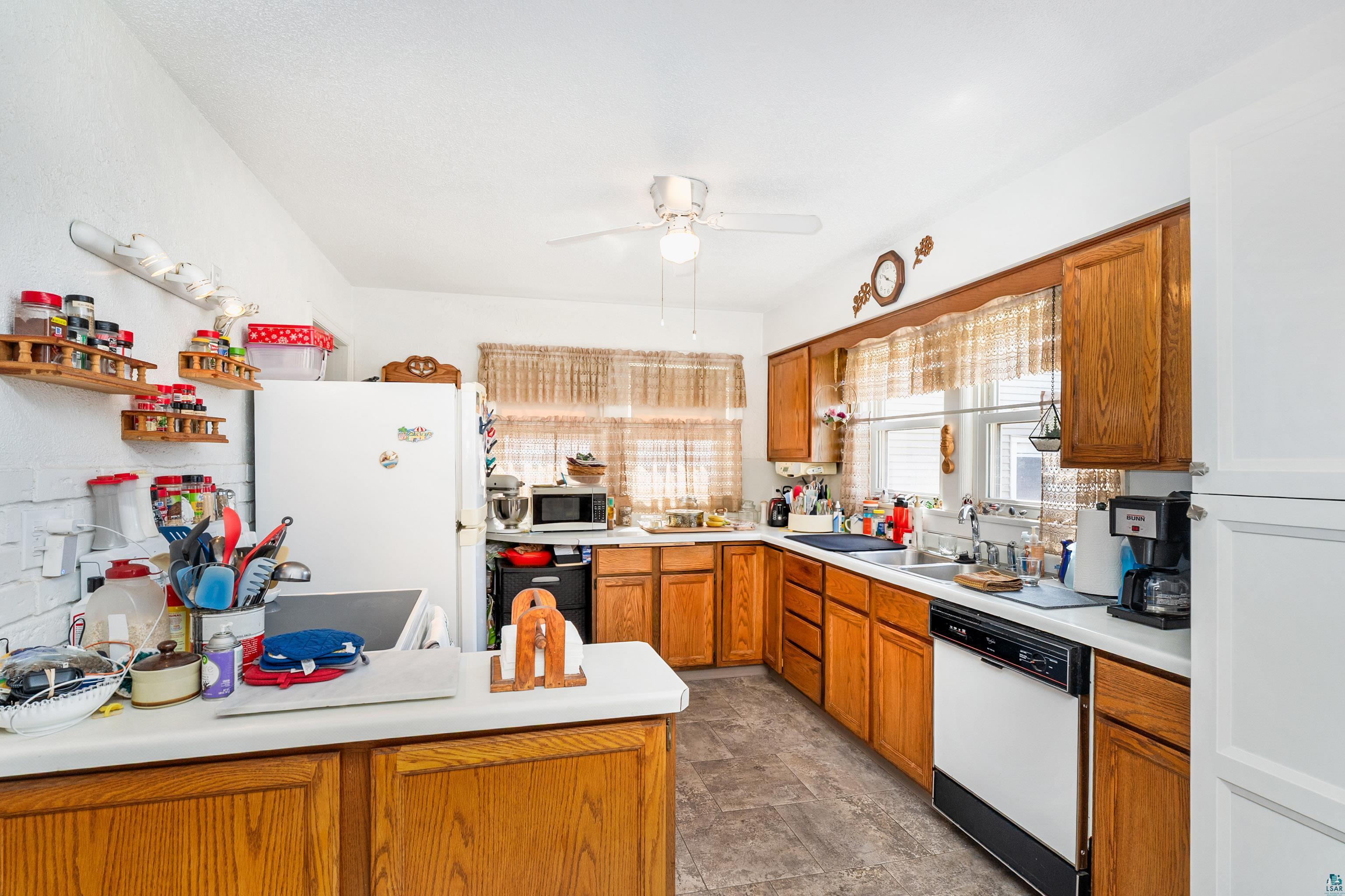 202 8th Street Two Harbors, MN 55616 - Photo 12 of 47