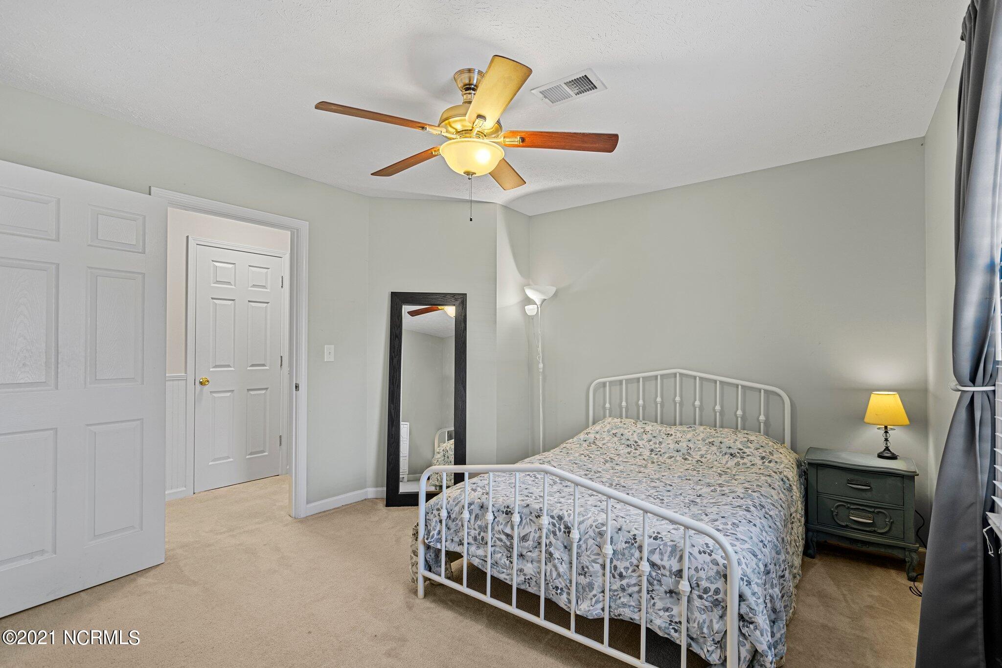 306 Lansdowne Road Wilmington, NC 28409 - Photo 29 of 53 52-web-or-mls-DSC00307
