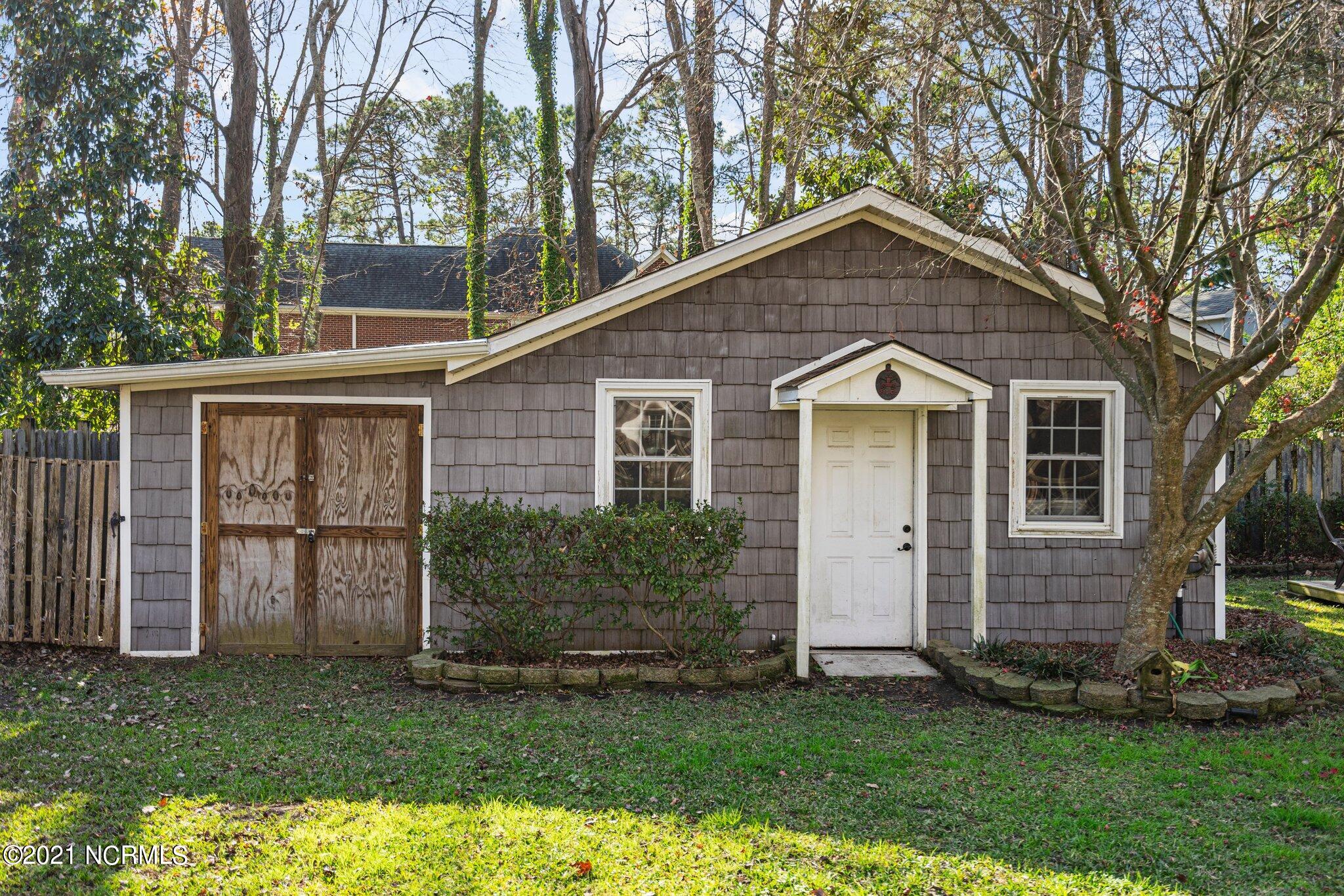 306 Lansdowne Road Wilmington, NC 28409 - Photo 46 of 53 104-web-or-mls-DSC00409
