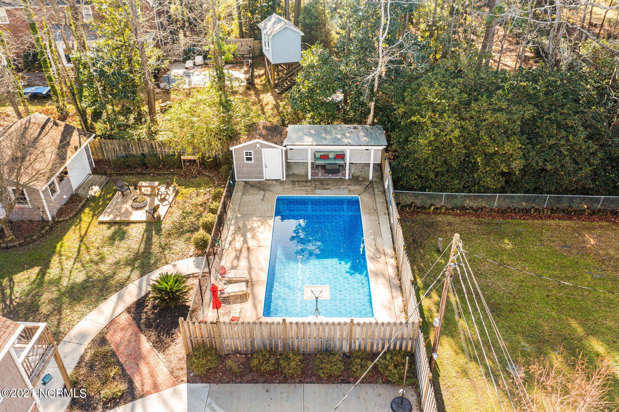 306 Lansdowne Road Wilmington, NC 28409 - Photo 49 of 53 5-web-or-mls-DJI_0092