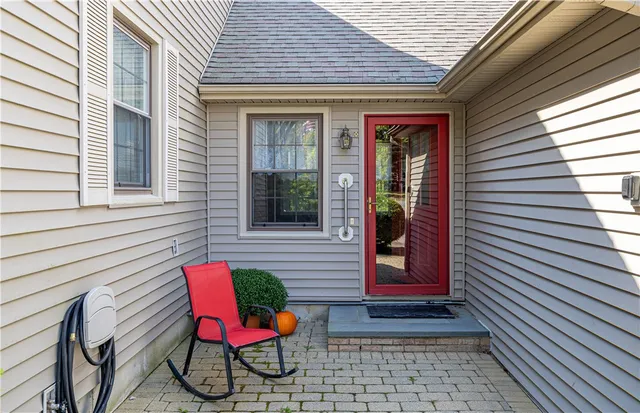 $524,900 | 367 Chestnut Hill Road, Glocester, RI 02814