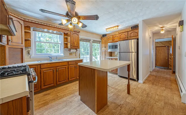 $524,900 | 367 Chestnut Hill Road, Glocester, RI 02814