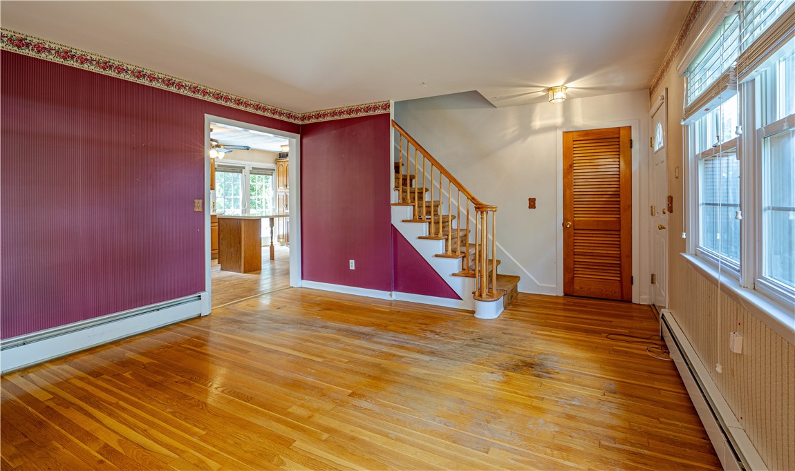 367 Chestnut Hill Road Glocester, RI 02814 - Photo 18 of 28