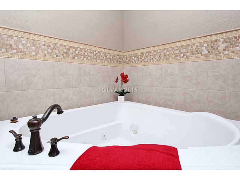 1101 Factory Road Pahrump, NV 89048 - Photo 21 of 33 Master Bath/Spa.