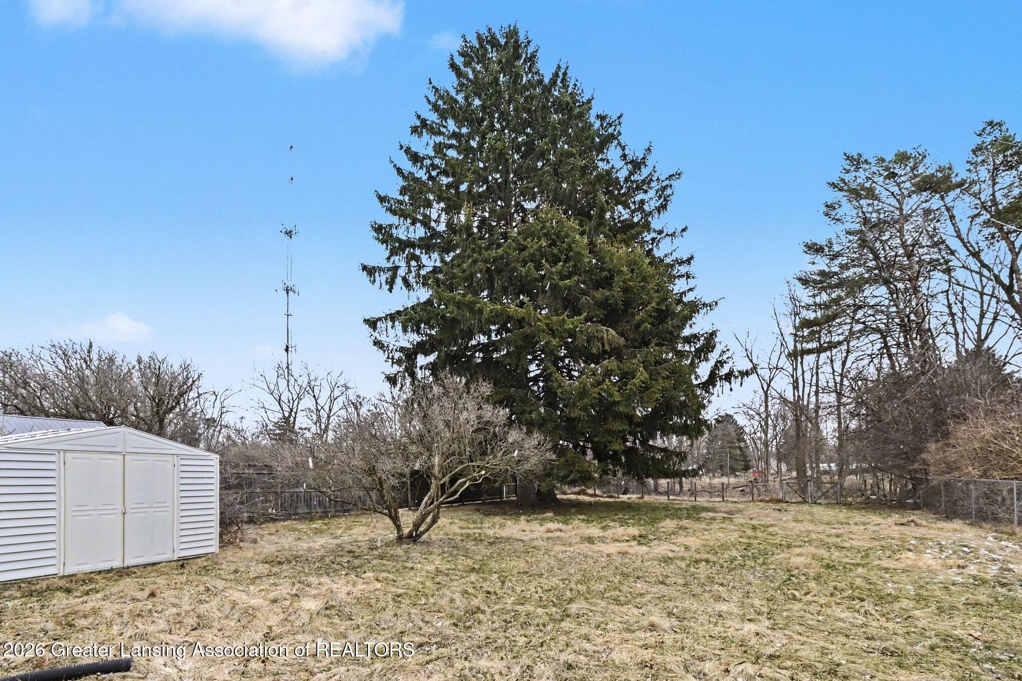3527 Ruth Avenue Lansing, MI 48910 - Photo 31 of 35 029_file_4347