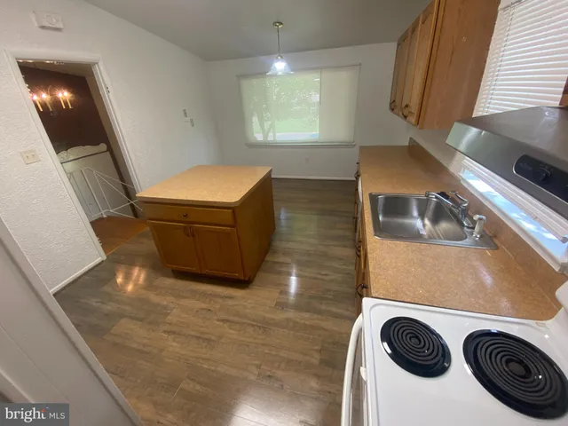 $2,899 | 11602 Le Baron Terrace, Silver Spring, MD 20902