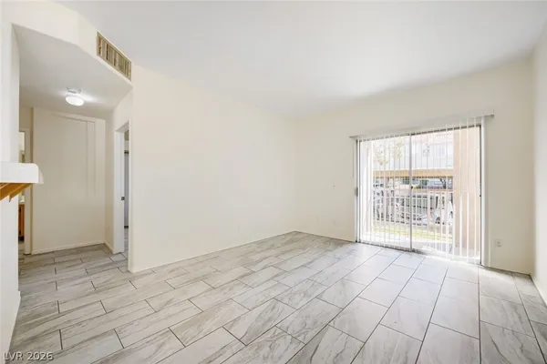 $185,000 | 2110 Los Feliz Street, Unit 1036, Las Vegas, NV 89156