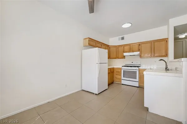 $185,000 | 2110 Los Feliz Street, Unit 1036, Las Vegas, NV 89156