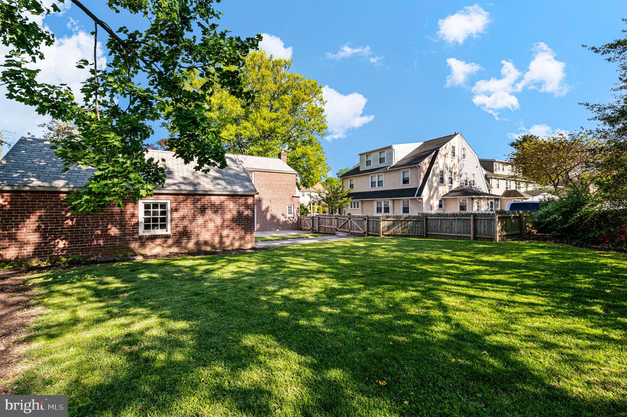56 North Brookside Road Springfield, PA 19064 - Photo 5 of 32 Private fenced grounds-keep dog or kids protected