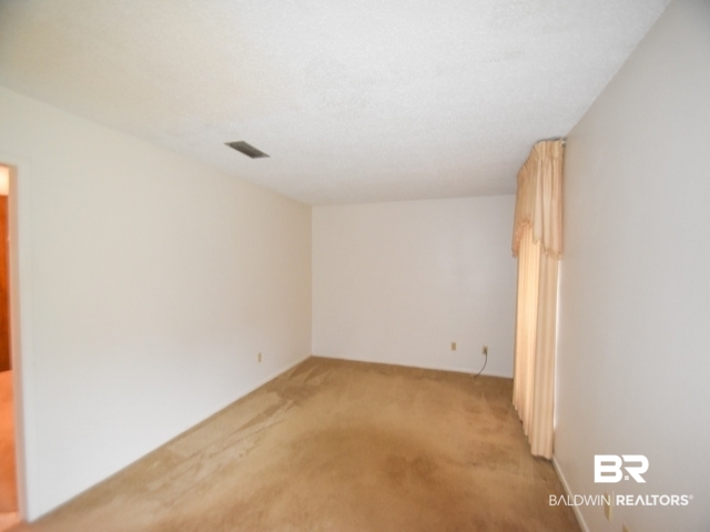 6571 Cherokee Trail North Theodore, AL 36582 - Photo 2 of 20