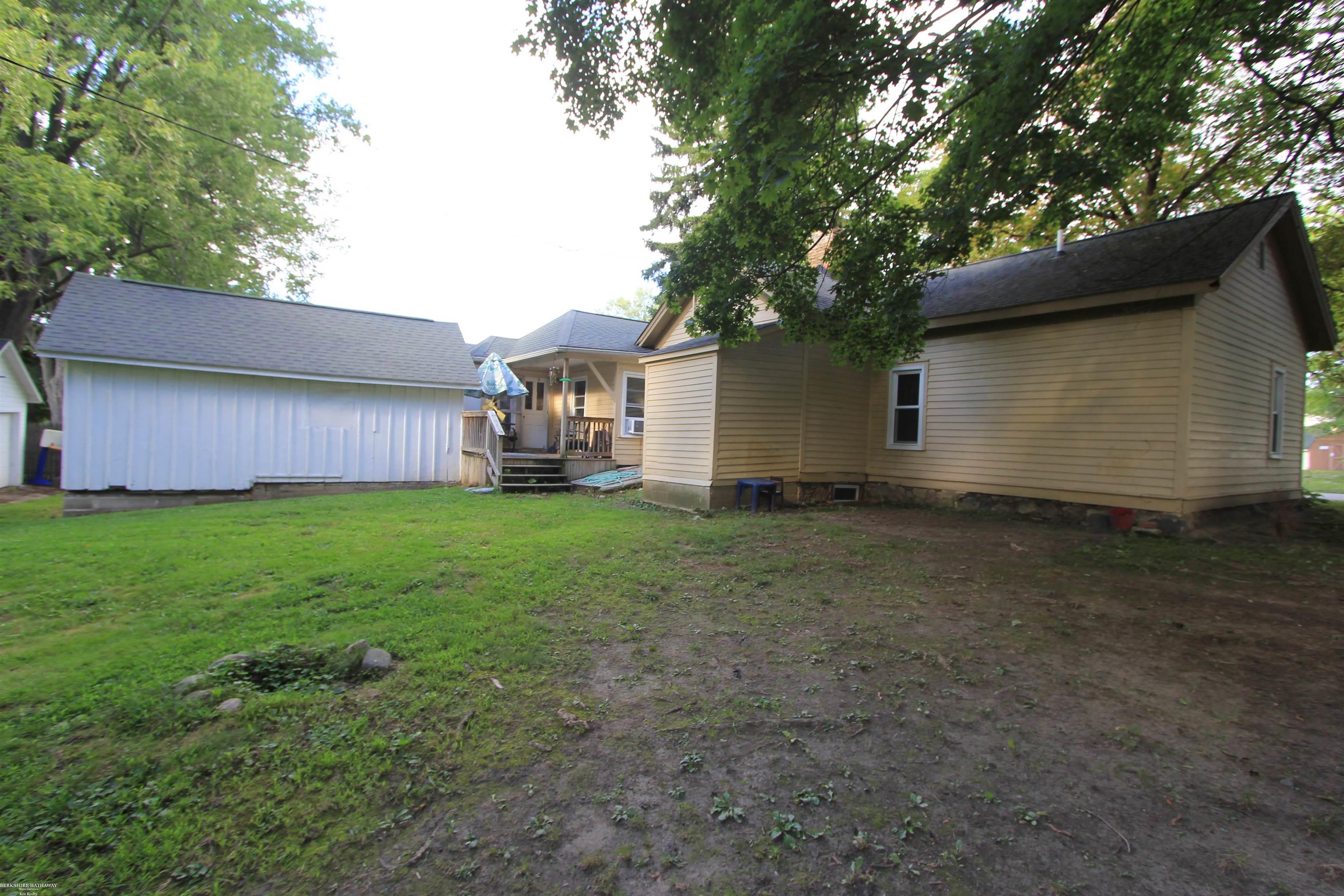 6831 Jefferson Road North Branch, MI 48461 - Photo 25 of 32 50187210-2b9d896e-c295-4732-b89f-52b92a7ce822.JPG