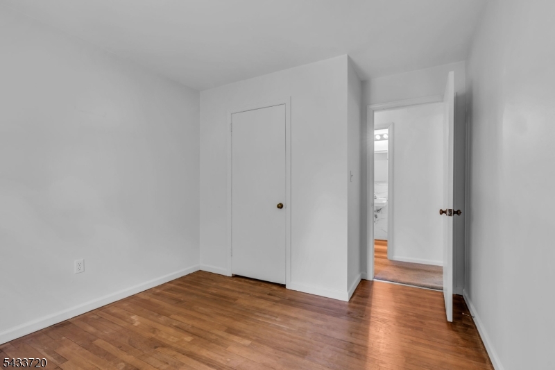 79 Dean Road Mendham, NJ 07945 - Photo 18 of 32