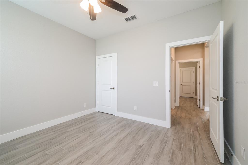 1055 Desmoines Lane Poinciana, FL 34759 - Photo 9 of 13