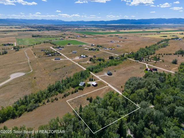 $320,000 | 5554 Rancheros Loop, Tetonia, ID 83452