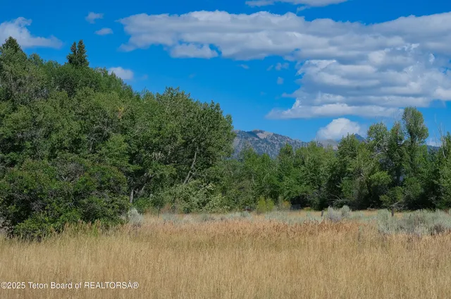 $320,000 | 5554 Rancheros Loop, Tetonia, ID 83452