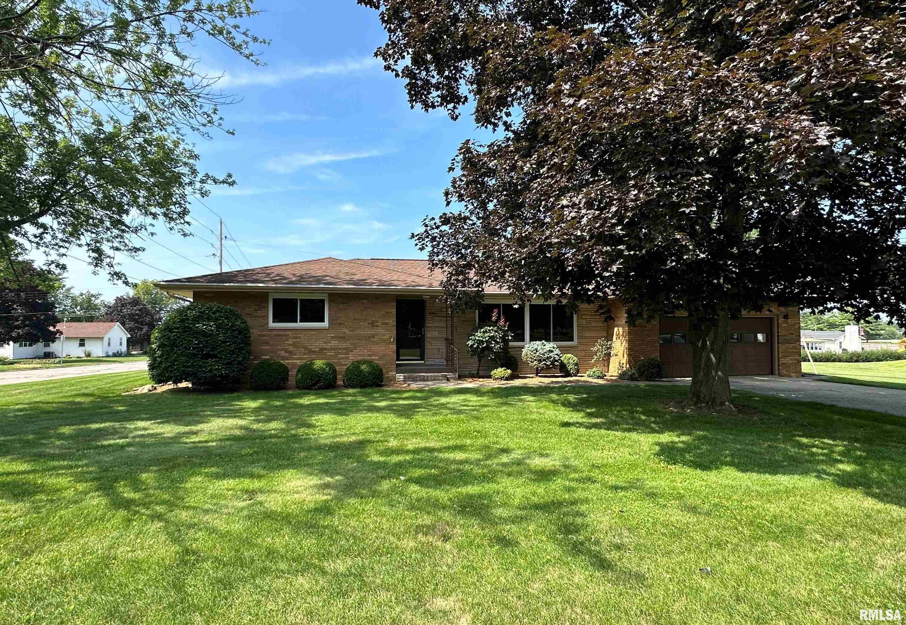 321 West Madison Street Metamora, IL 61548 - Photo 1 of 37